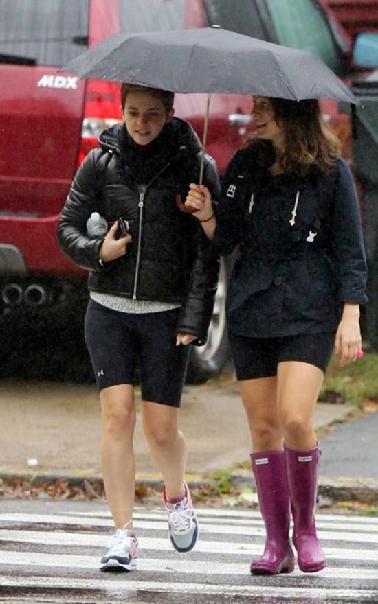 Emma_Watson_Candids_008.jpg