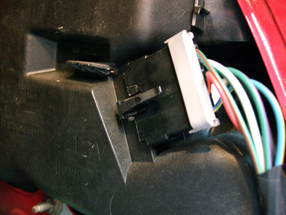 How to Remove MG ZR / Rover 25 Rear Lights