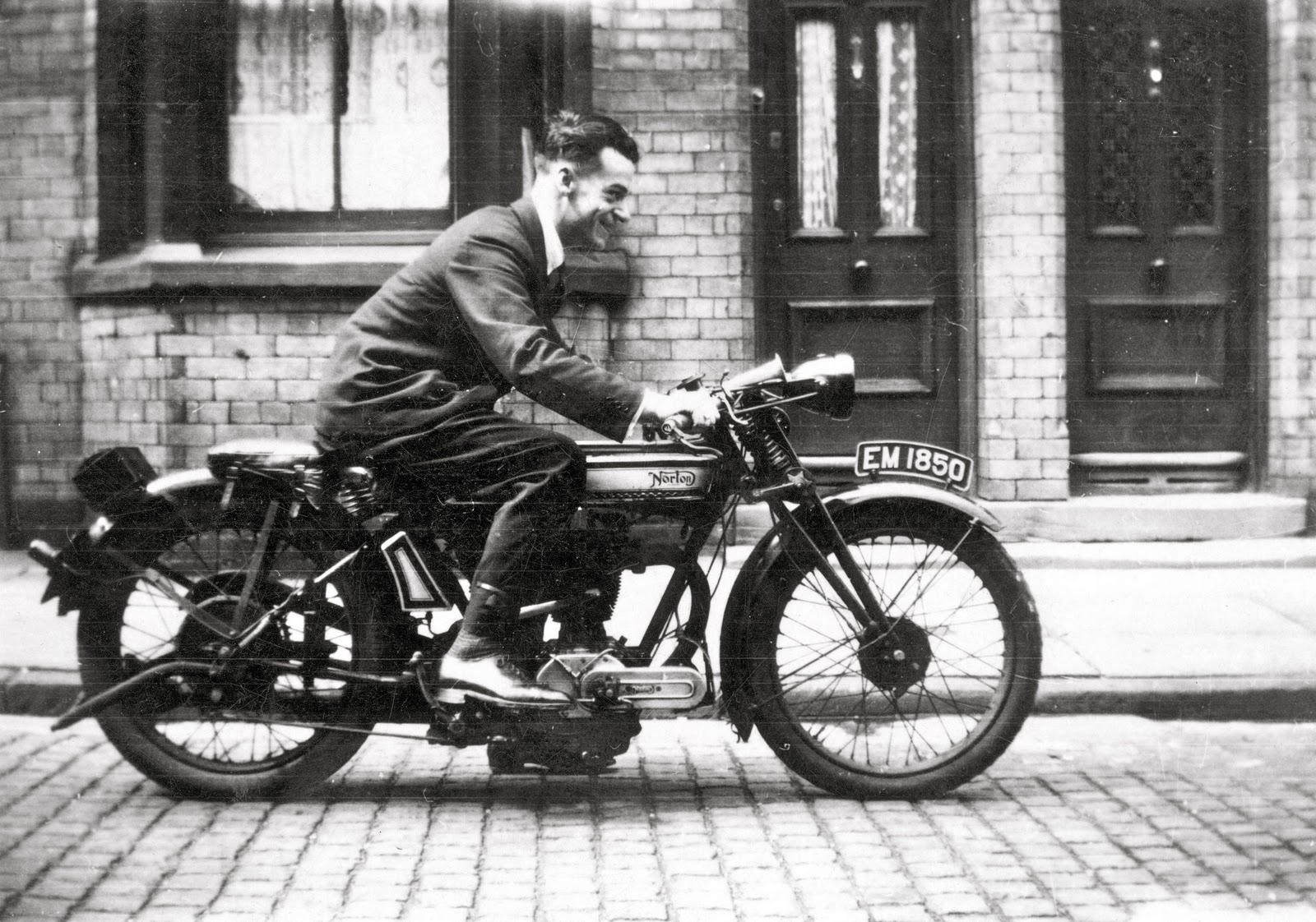 norton vintage motorcycles