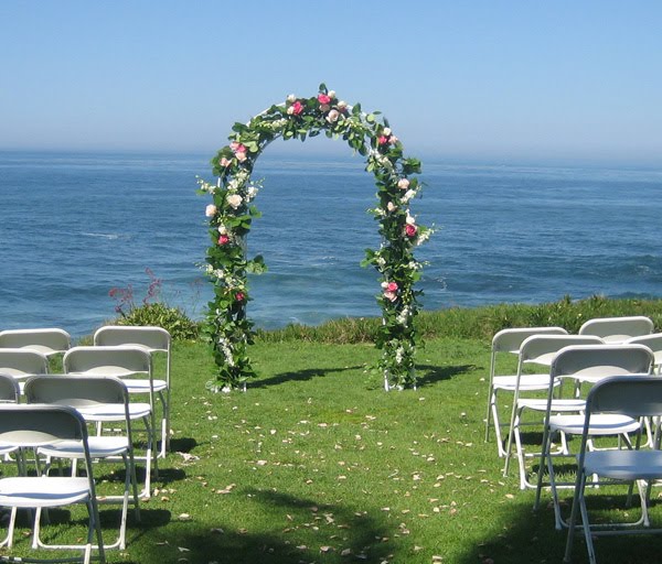 La Jolla Village Florist Flower Arch at the La Jolla Wedding Bowl at