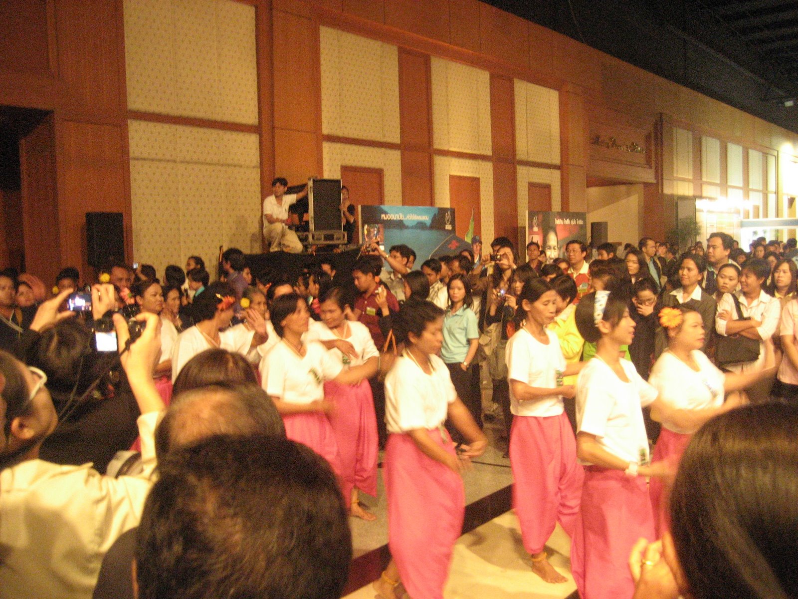 [IMG_6346.JPG]