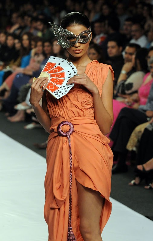 Fashion Trend Today Karachi Fashion Week Pictures