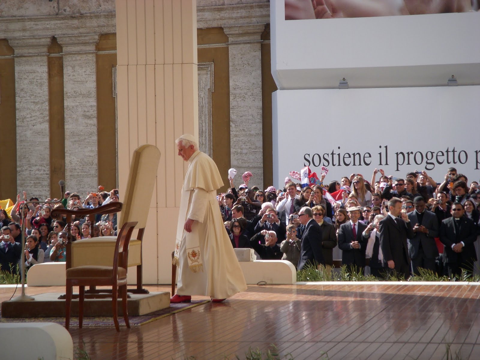 Professor M Rome 2010 papal audience part two