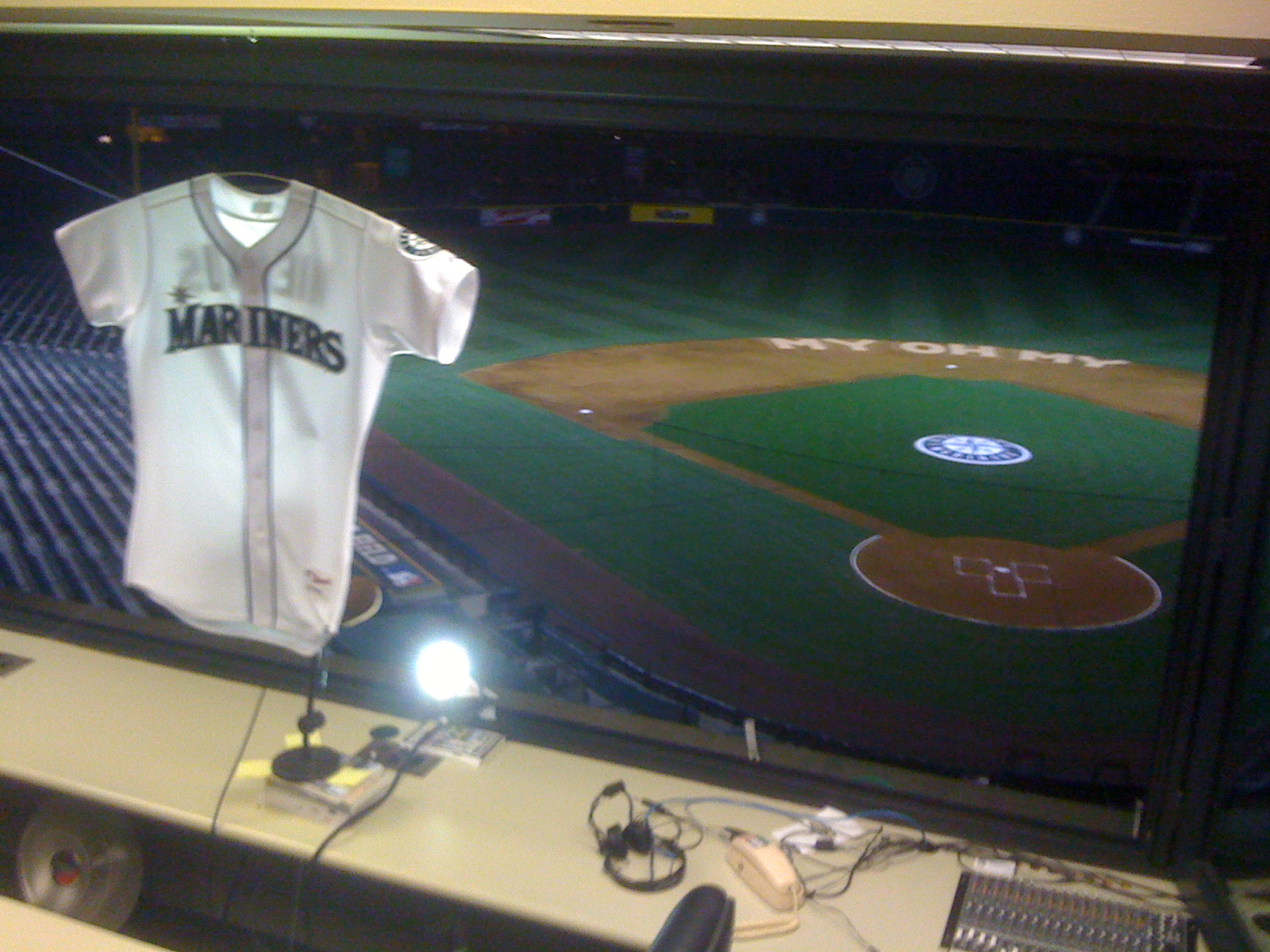 By Ken Levine I'm returning to the Seattle Mariners broadcast booth...