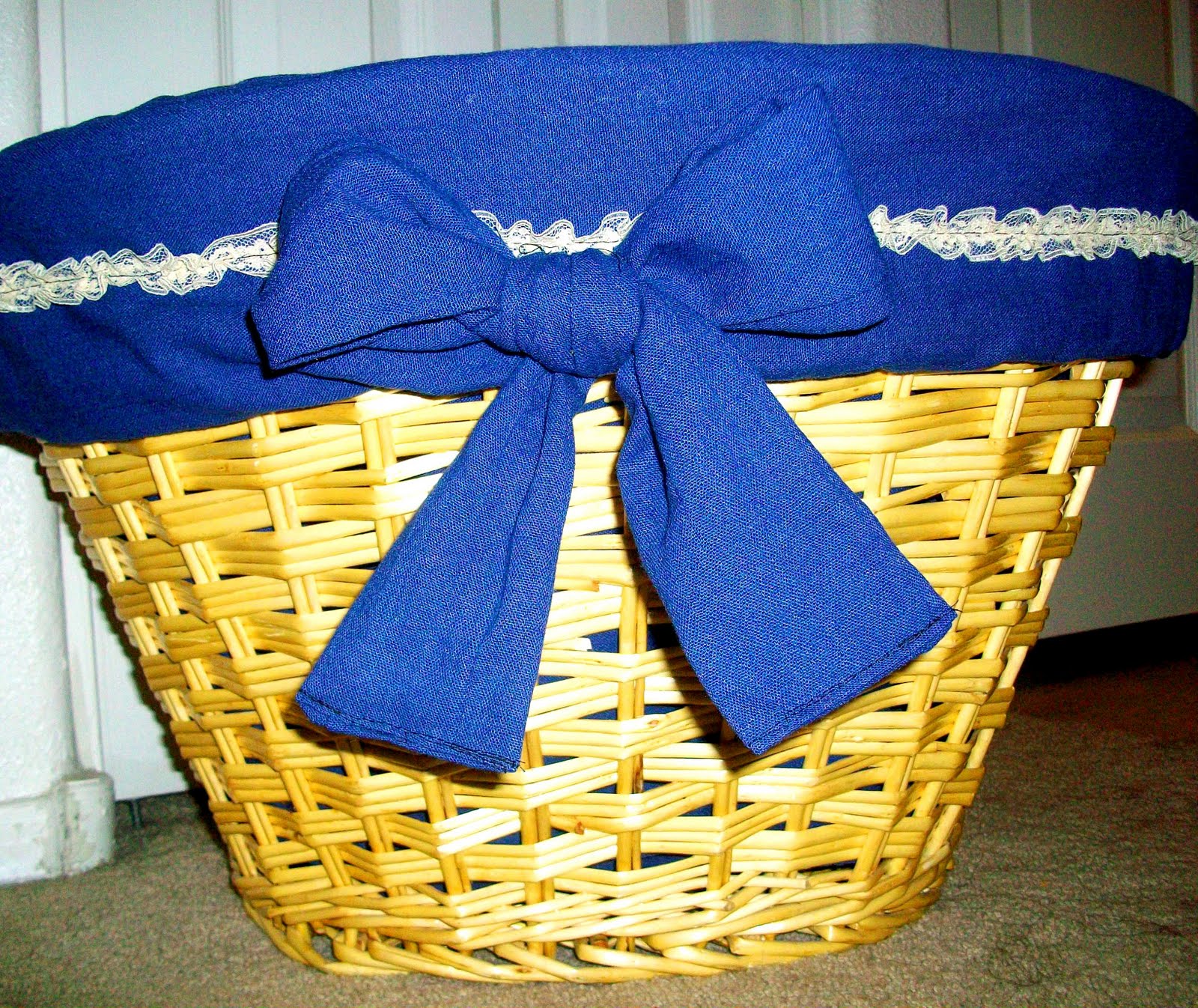 Delight Inspired Round Basket Liner Tutorial
