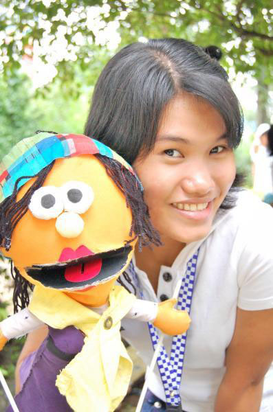 i so love puppets..