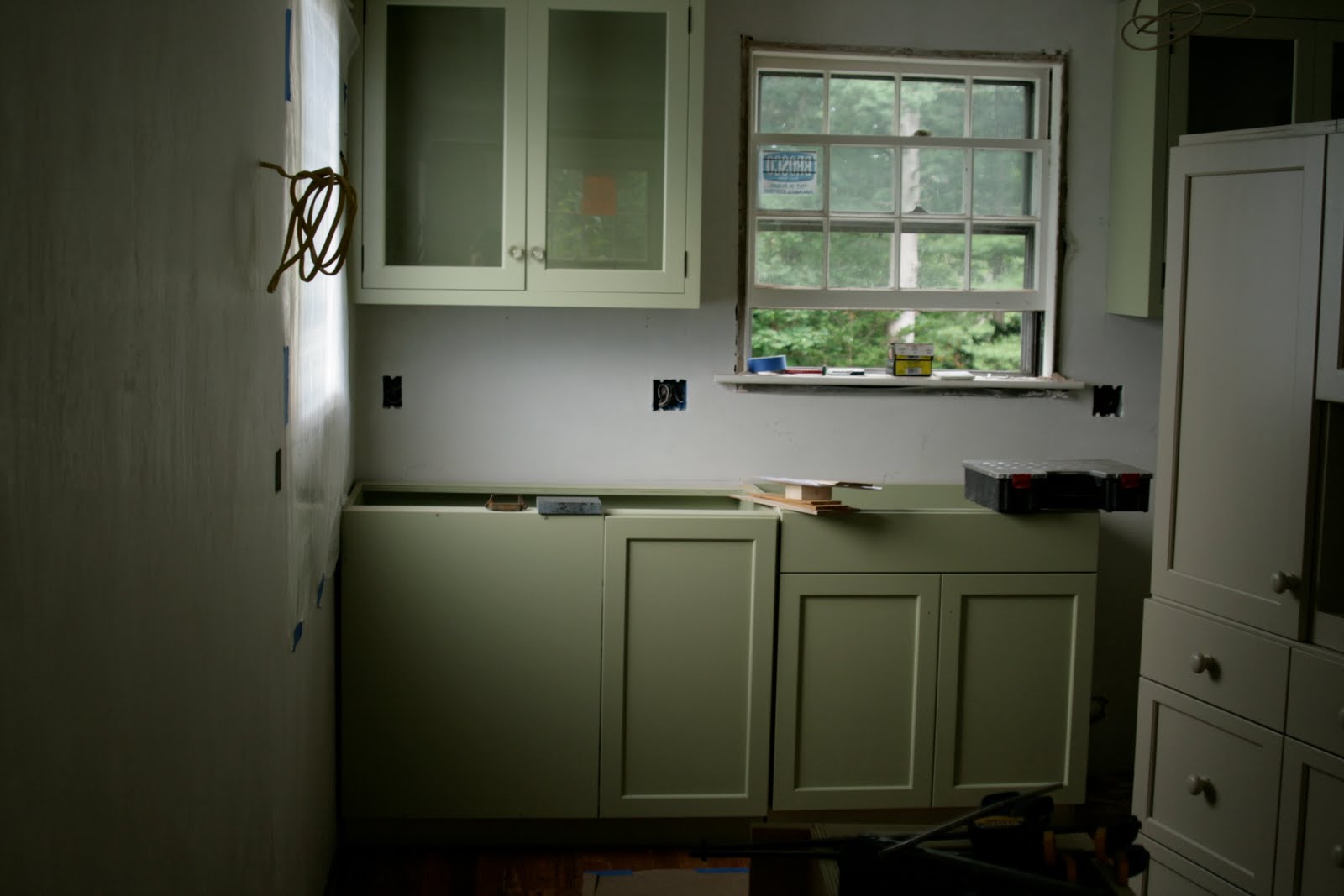 A in Beantown Farrow & Ball Cooking Apple Green