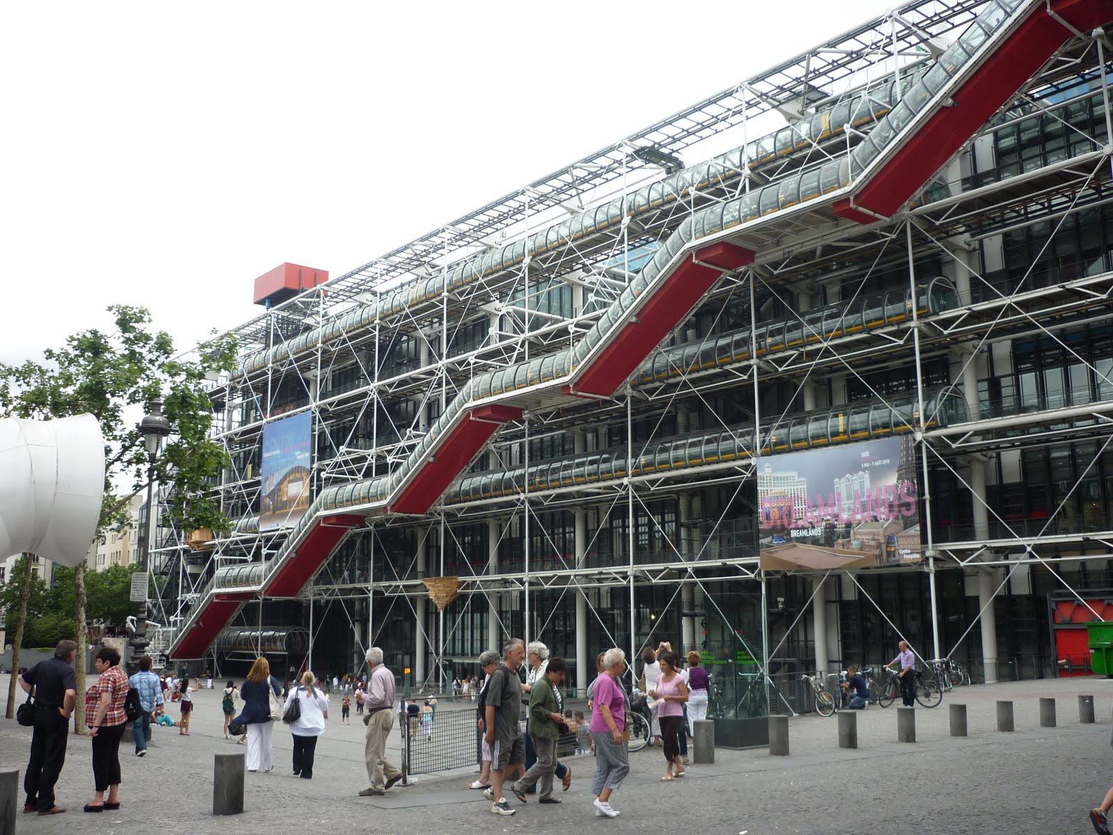 Dr.jéjé visite Paris Le musée national d'art moderne du centre Pompidou