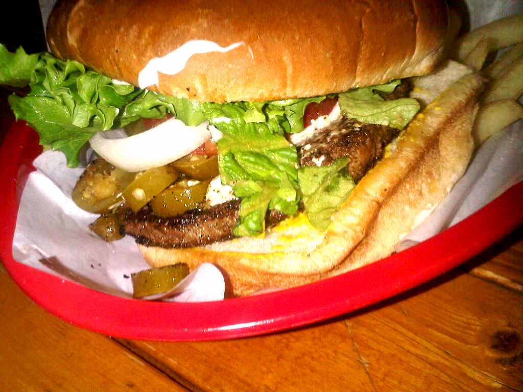 UpScVLe LiFesTyLe.co ChUnKyS bUrGerS tHe bOmbEst