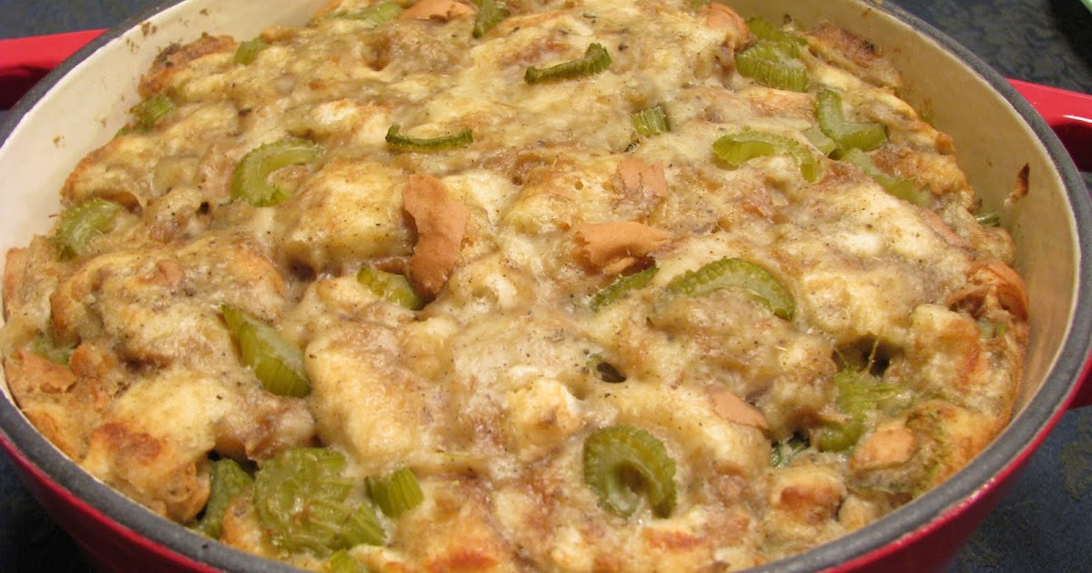 Carrie's Cooking and Recipes: Aunt Kelly's Bread Stuffing