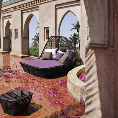 Affordable Modern Furniture on Ideas For Your Omani Villa  Outdoor Furniture Completes The Space