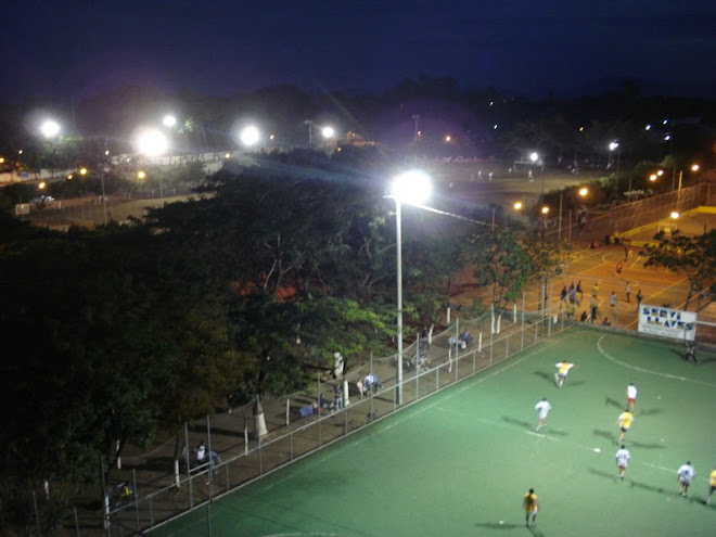 ESTADIO CHARLAIX DE NOCHE