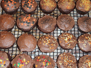 Kristi In The Kitchen Happy Halloween Chocolate Cupcakes - 