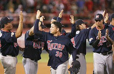 los tigres de aragua: TIGRES DE ARAGUA TRIUNFANDO