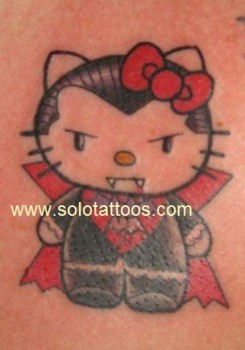 [hello-kitty-vampire-tattoo-245x350.jpg]
