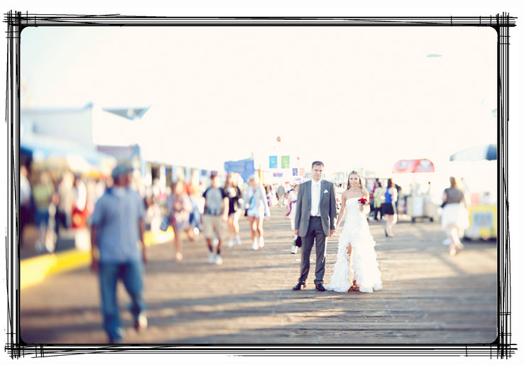 Postcards And Pretties Real Wedding Marta Lukasz To Get Married After Their Ceremony The Headed Out Santa Monica Pier Shoot A Fun Session With Leila Of Olive Juice Photography
