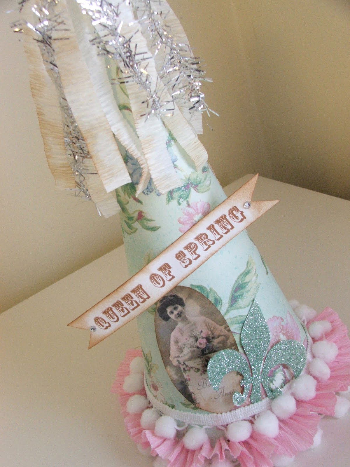 [Queen+of+Spring+2.jpg]