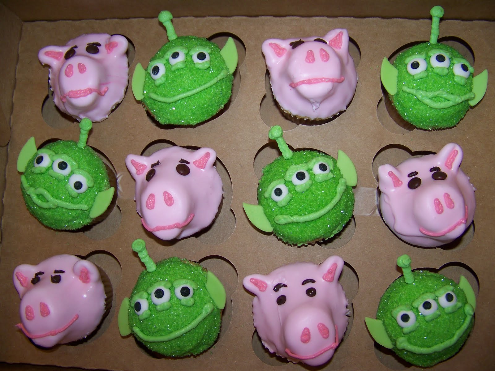 Plumeria Cake Studio Toy Story Cupcakes