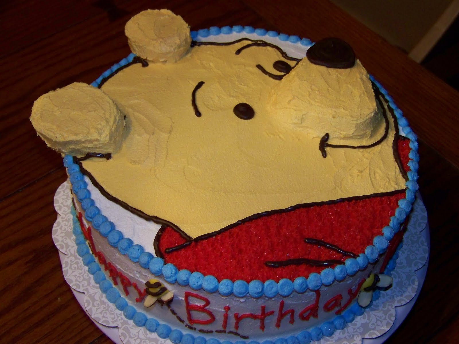 Plumeria Cake Studio: Winnie the Pooh Cake