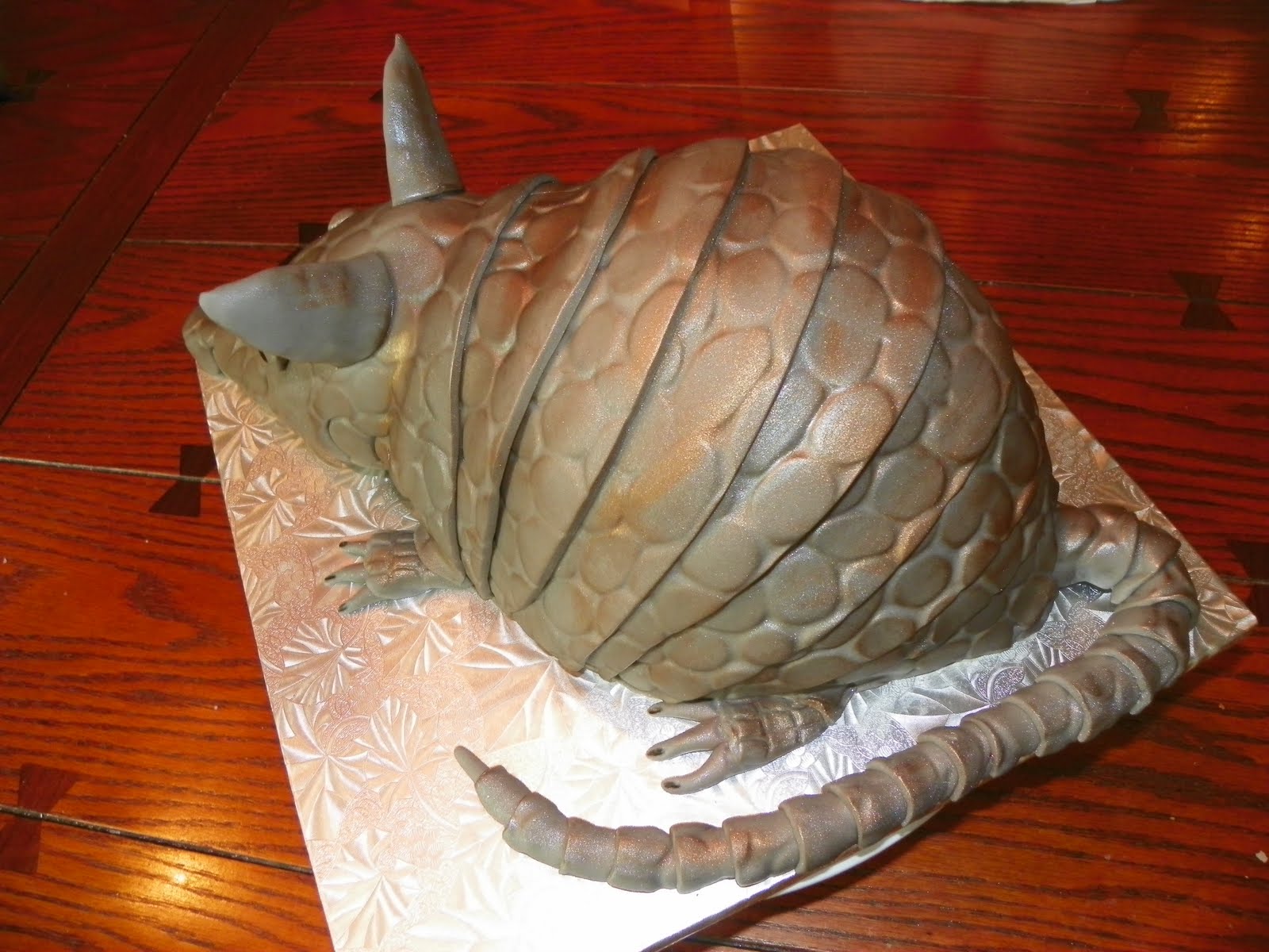 Plumeria Cake Studio Armadillo Cake