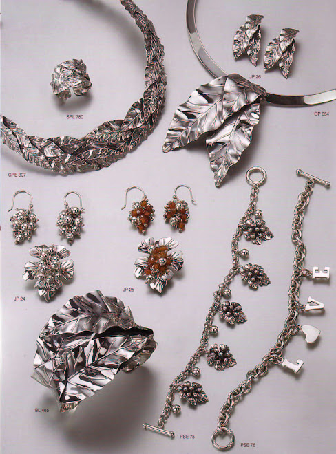 COLLARES Y JUEGOS DE PLATA