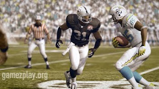 madden 10 american football pleyers on the field during play
