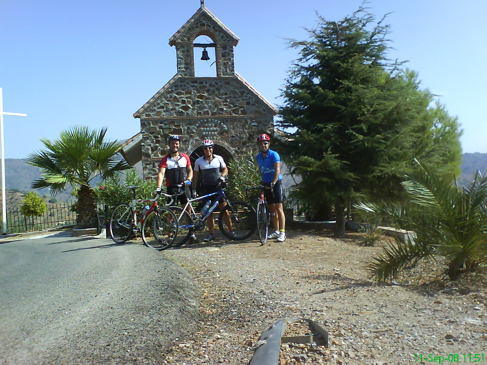 [En+la+Ermita.JPG]