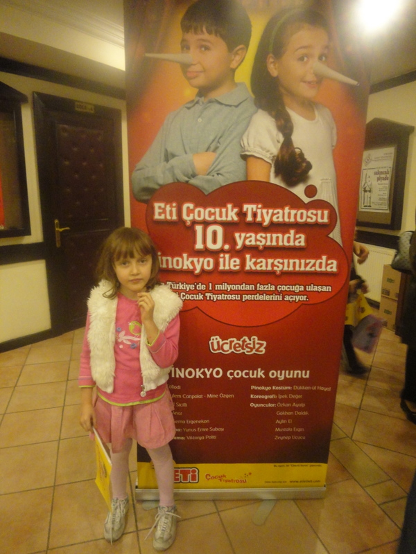 DENİZ &amp; ZEYNEP ETİ Çocuk Tiyatrosu PİNOKYO