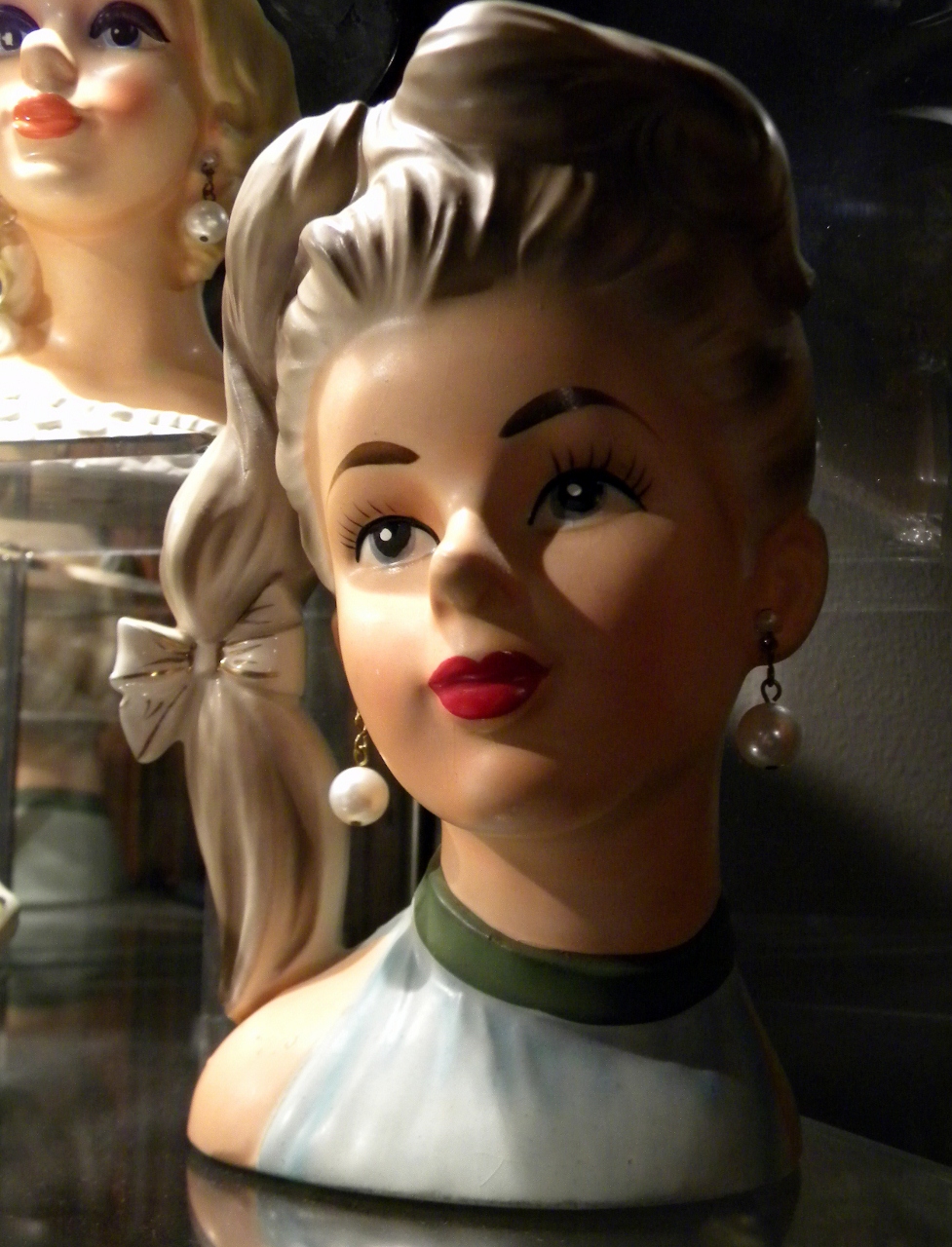 CollectIn Texas Gal Collecting Head Vases