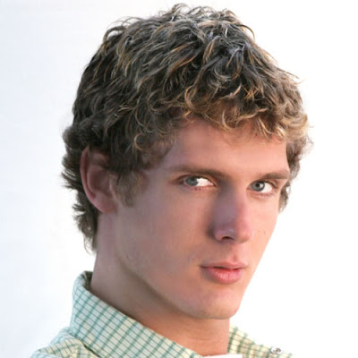 short hair styles for men with curly hair