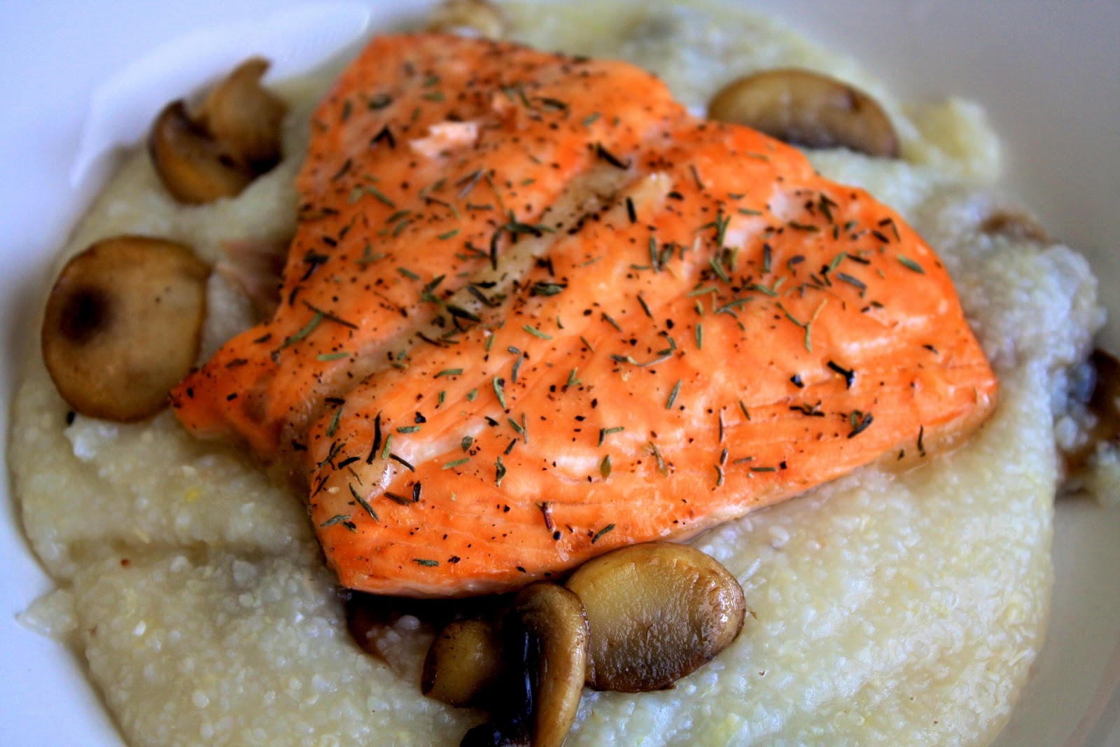 salmon+cheese+grits.jpg