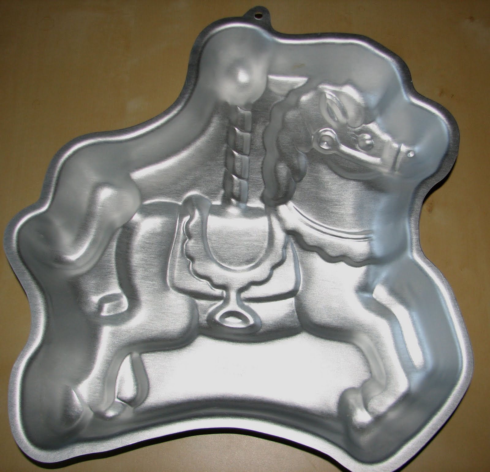 Cookie Cutter Corner (and Cake Pans too!) Wilton Carousel Horse Cake Pan