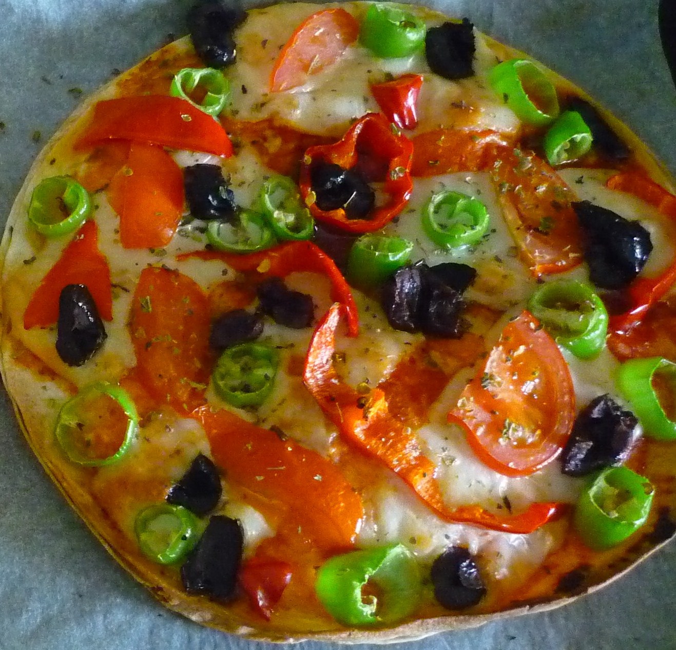 Kolay (Lavaş) Pizza