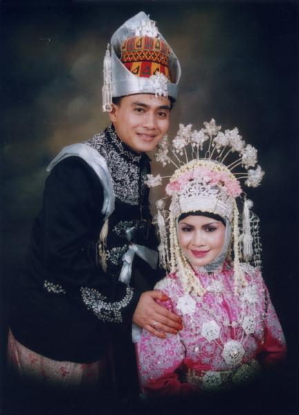 Dress code of negritos picture