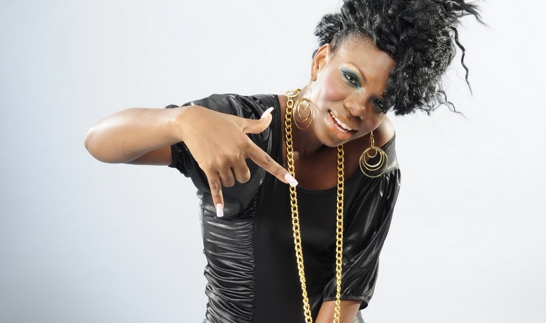 Baby lasanga певец. Babyface. Babyface. Bloo downtown baby. Пэт бун альбомы.