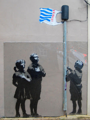 banksy-graffiti-street-art-tesco