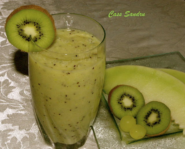 Little Chef and I: Green Tofu Smoothie