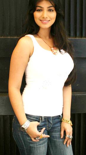Ayesha-Takia04.JPG
