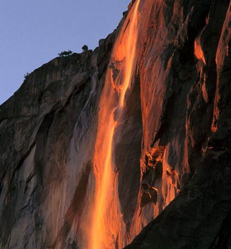 Espacio C3: Cascada de Fuego