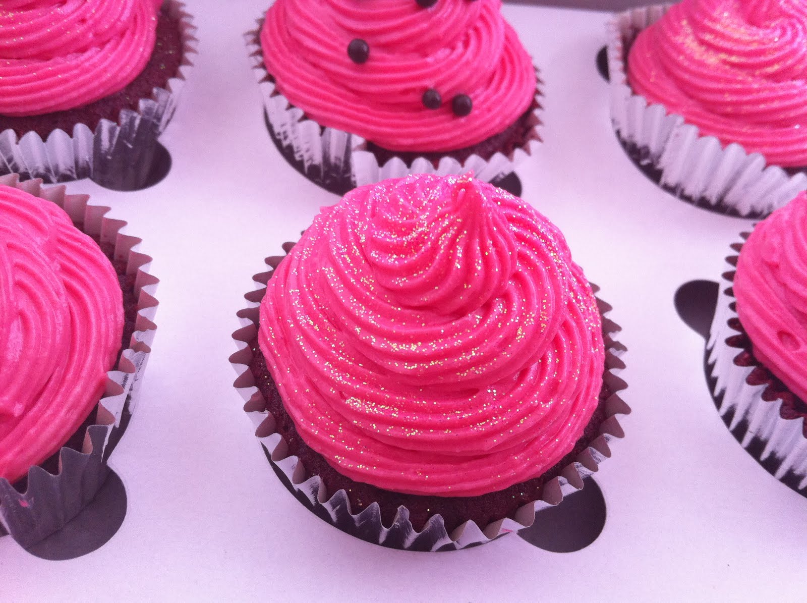 Cake in a Cup! Pink and Chocolate Birthday Cupcakes