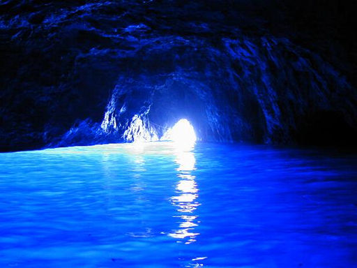 [grotta_azzurra_capri.jpg]