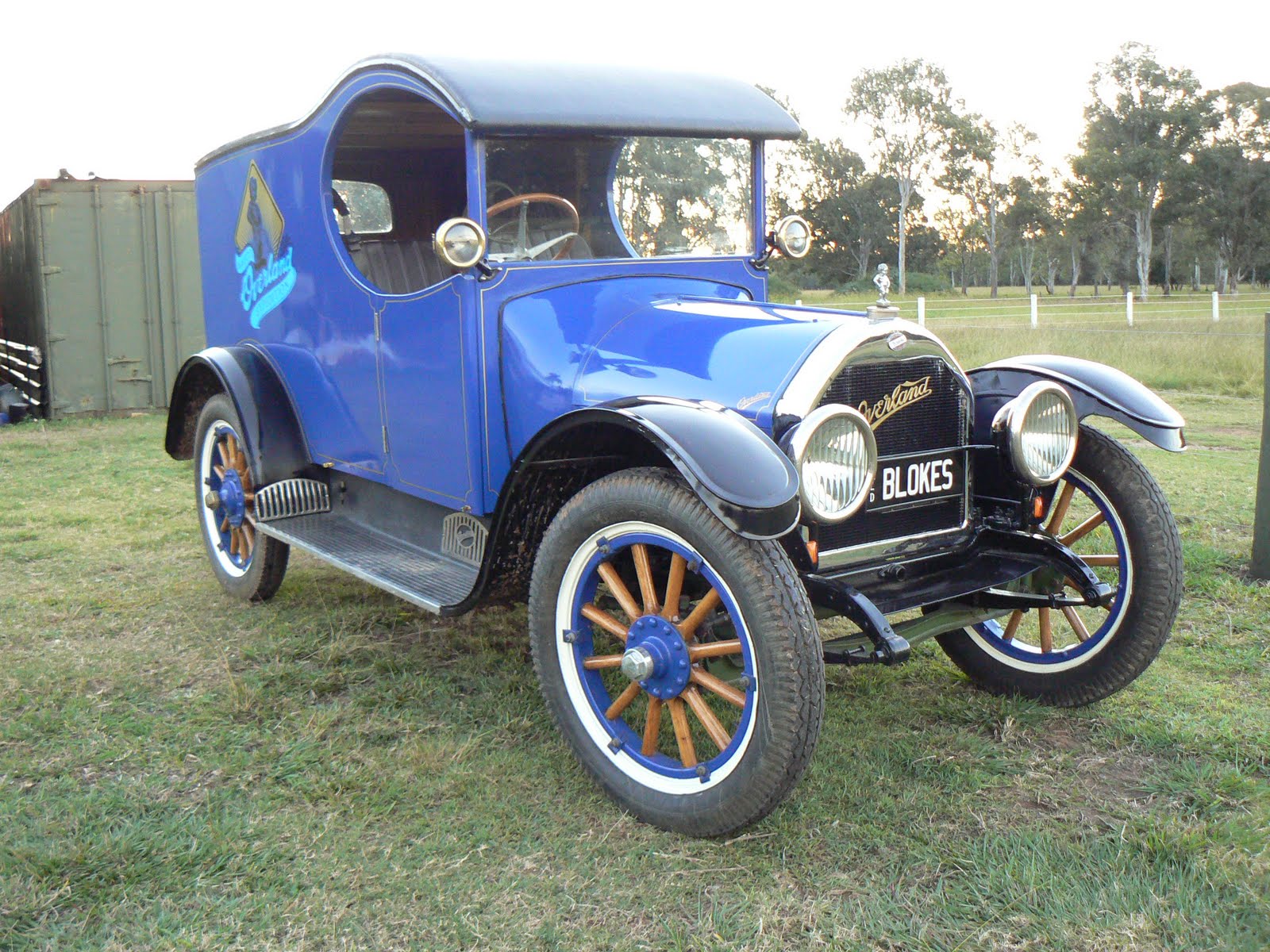 Машина willys overland