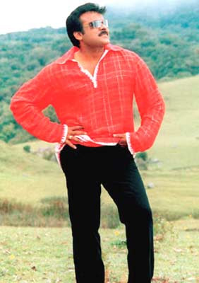 http://3.bp.blogspot.com/_k936YJKWxuM/SMdAU8hSAWI/AAAAAAAABVI/RG2rE1DbuzM/s400/Chiranjeevi_dance.jpg