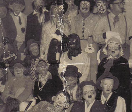 [58+Vintage+Halloween+Group+Photo.jpg]