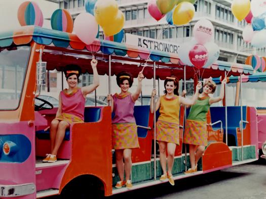 [astroworld-girls-525.jpg]