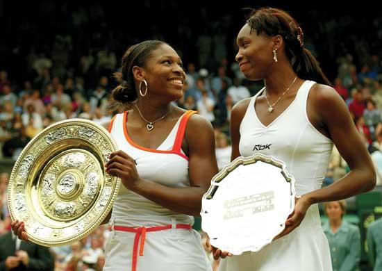 [williams+sisters_wimbledon.jpg]