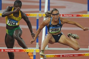 [08olympics_lolo-jones+stumples.jpg]