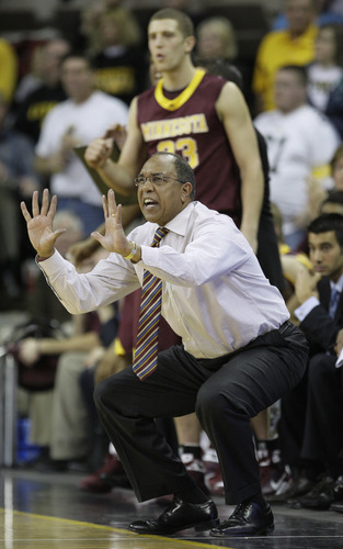 [minnesota+tubby+smith2.jpg]