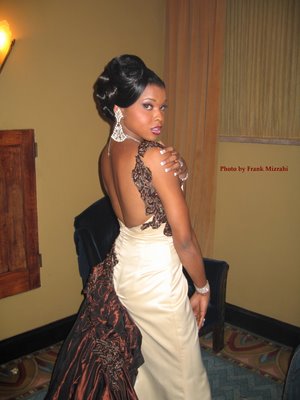 [ts-black+ball6_amiyah.jpg]