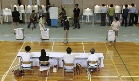 [09Japan+election.jpg]
